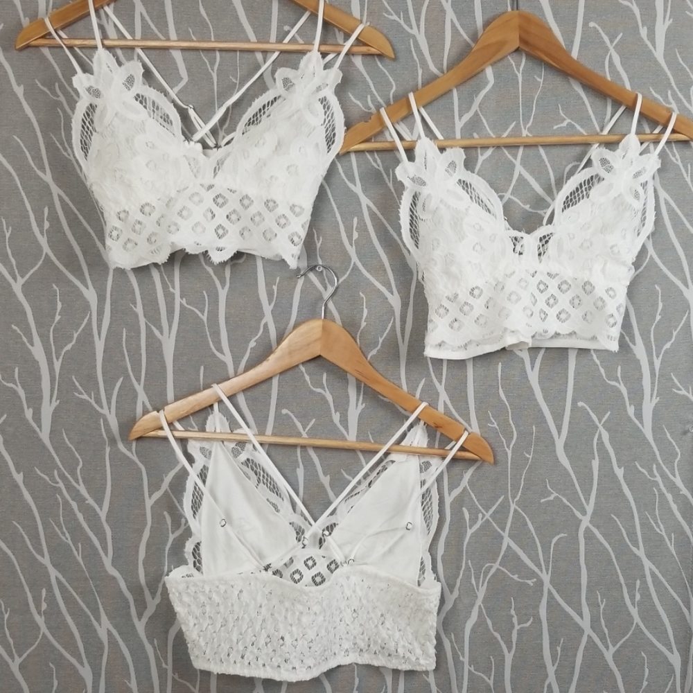 🌷 Winter White Crochet Look Lace Bralette M - Picture 3 of 8
